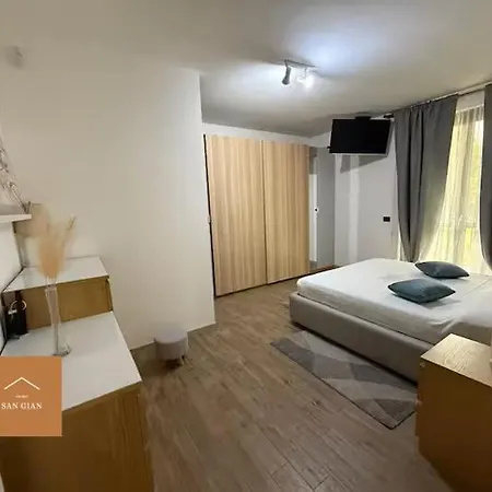 Apartment Large With Private Garden
